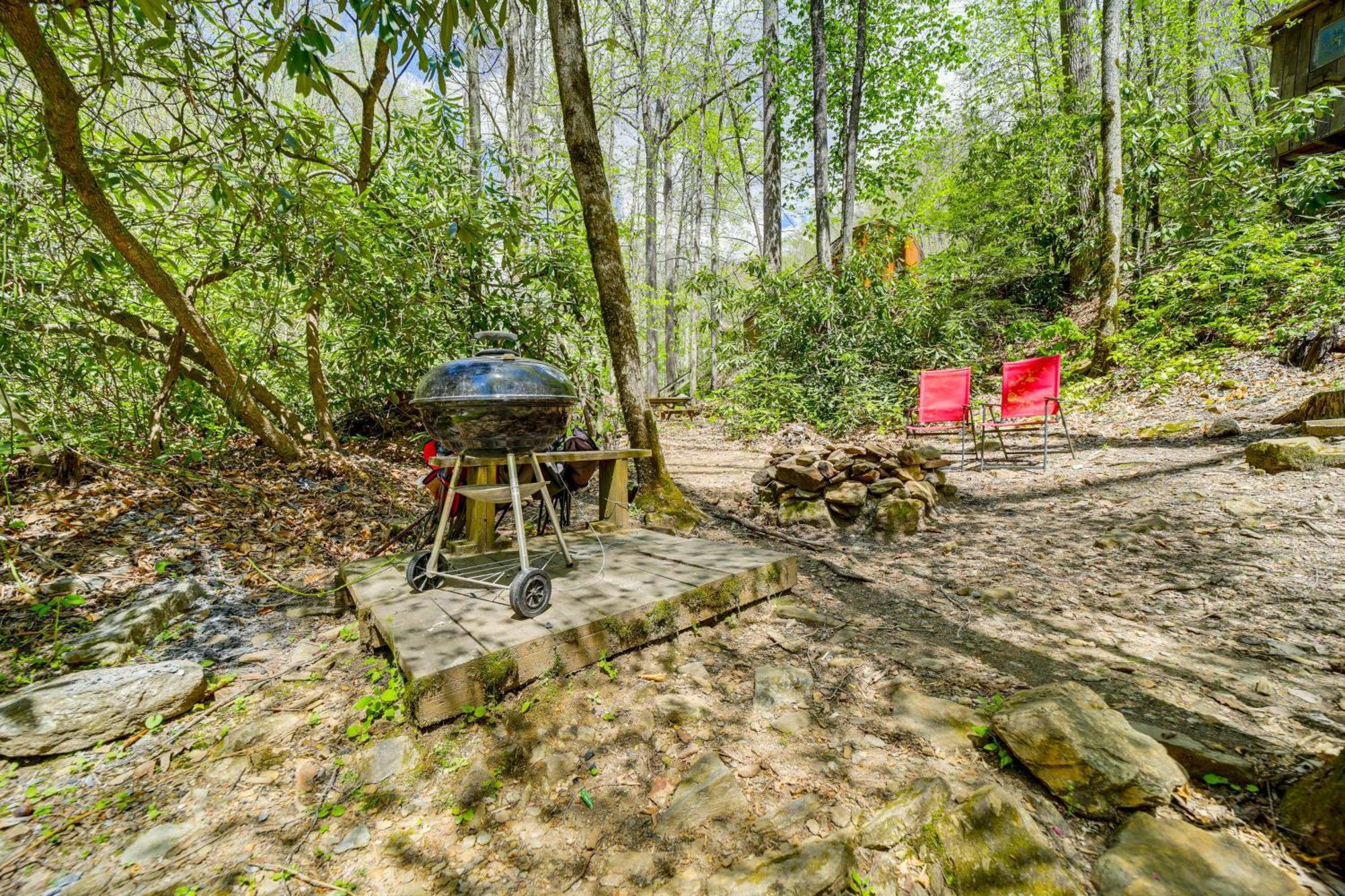 Creekside Whittier Cabin With Fire Pit Near Hiking! Екстериор снимка