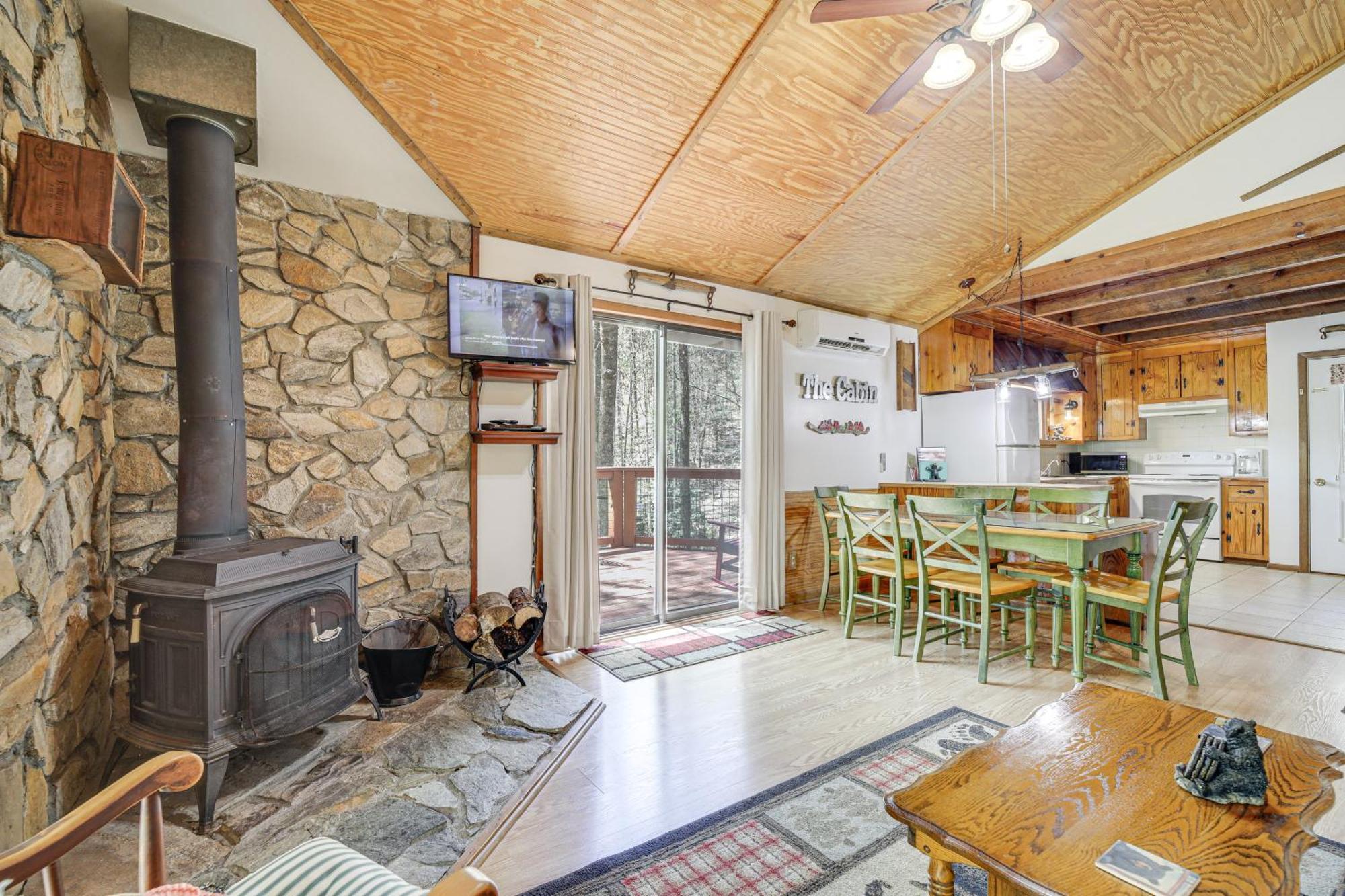 Creekside Whittier Cabin With Fire Pit Near Hiking! Екстериор снимка