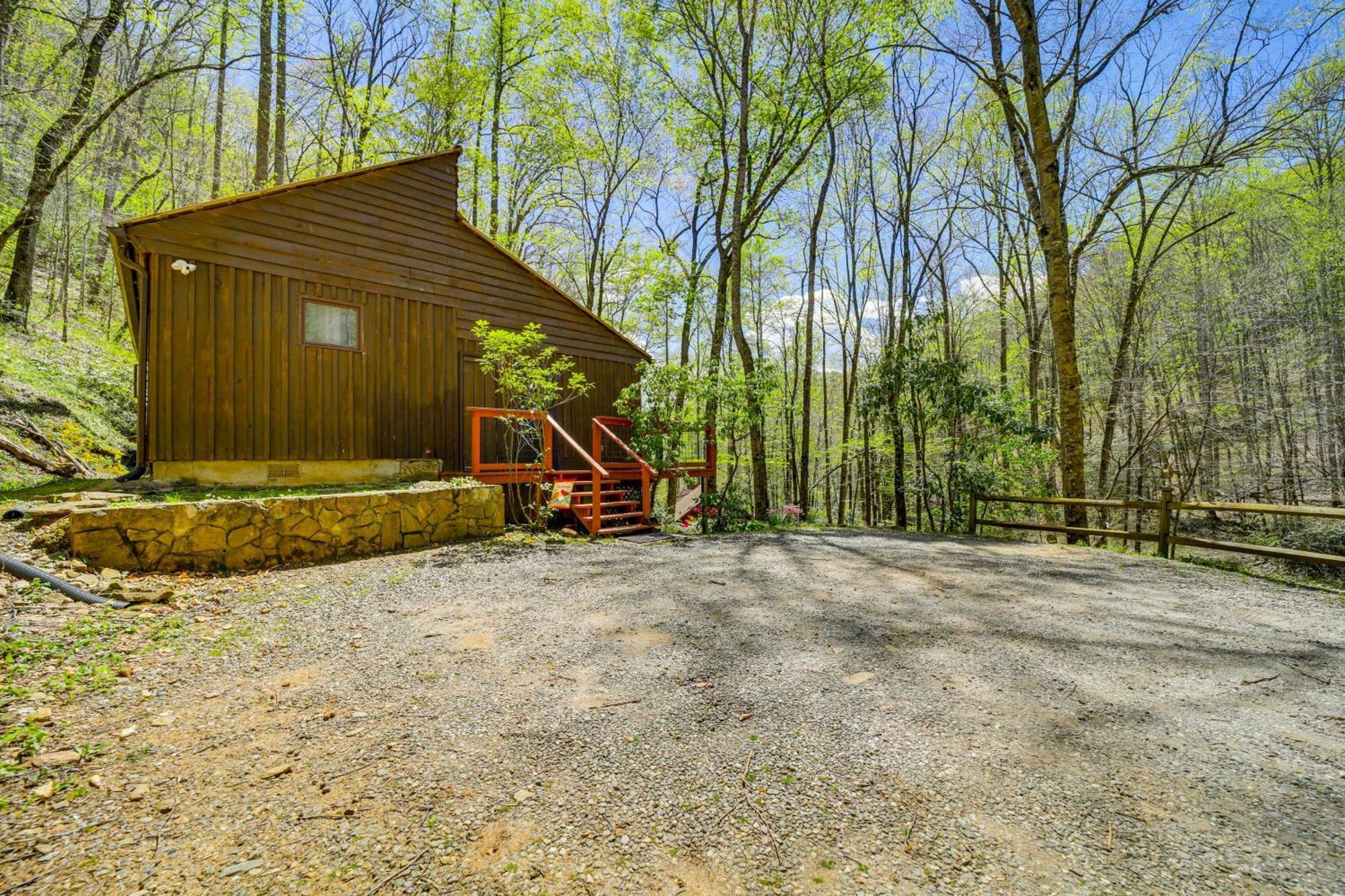 Creekside Whittier Cabin With Fire Pit Near Hiking! Екстериор снимка